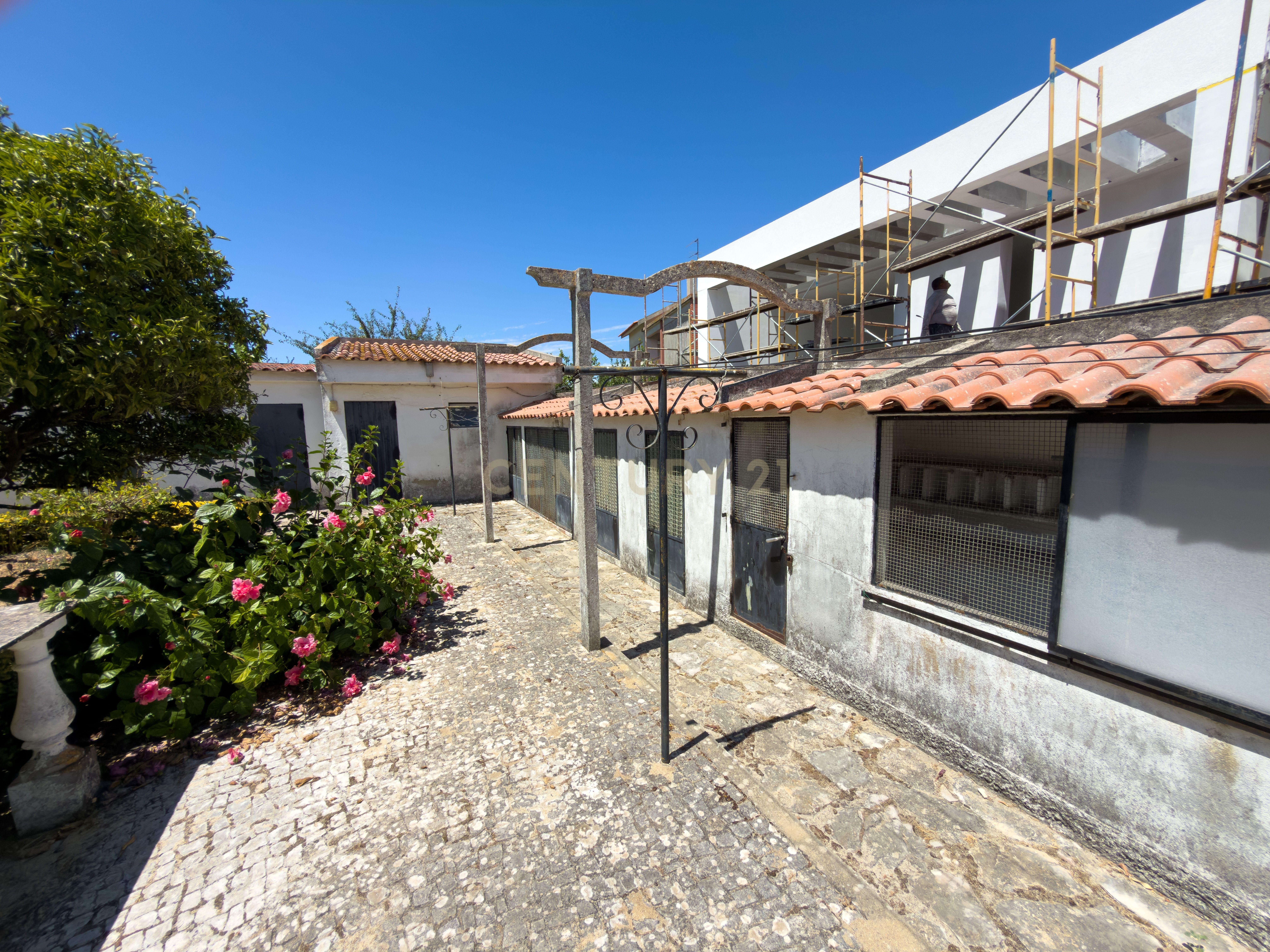 Moradia T5 à venda em Santo António da Charneca, Barreiro — foto 36
