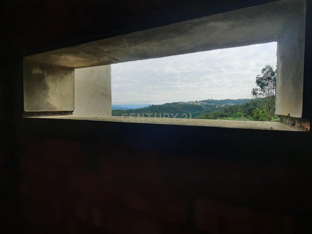 Casa moderna T3  e terreno rústico perto de Oliveira de Frades e Vouzela, preço total 125.000.00 euros! - Image 5