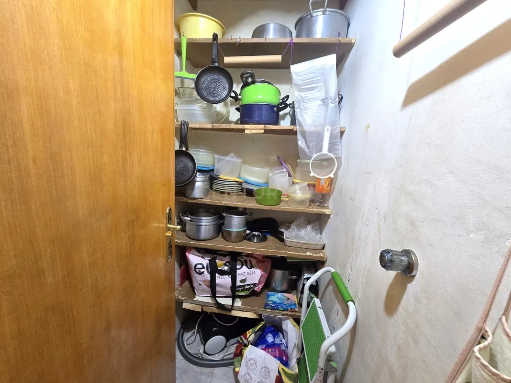 Apartamento T3 com varandas e arrecadação - Image 28