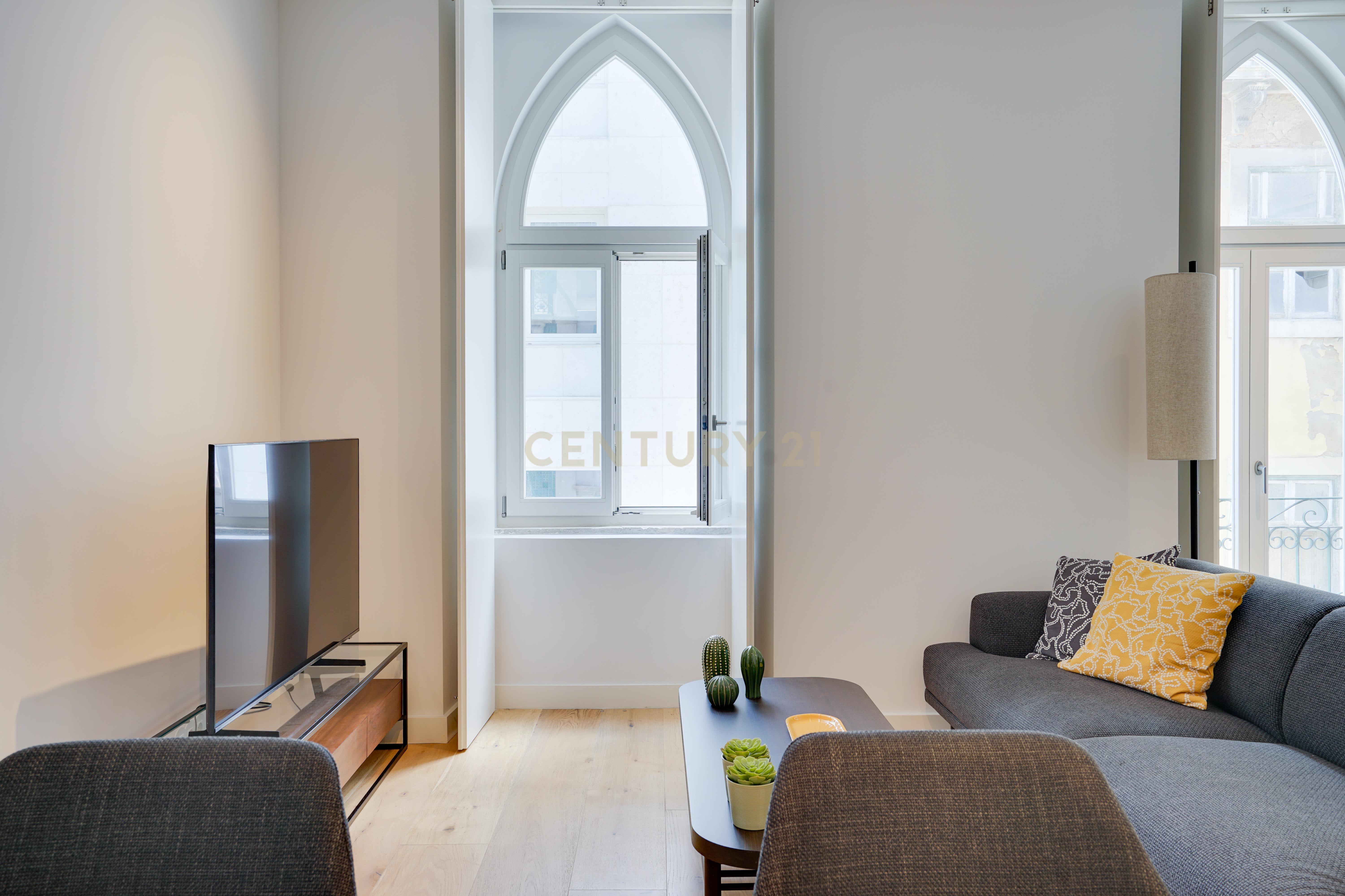 Luxuoso T1 em Lisboa com Vista e Acabamentos Modernos - Image 17