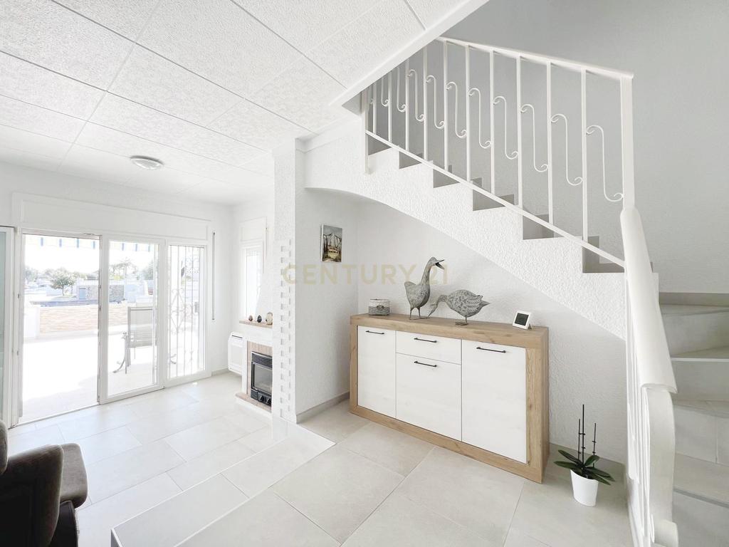 Luxuosa Moradia com Vista Panorâmica em Girona, Cataluña - Image 14