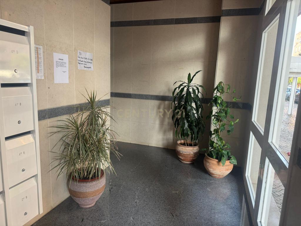 Apartamento T2 Rio de Mouro  - Image 17