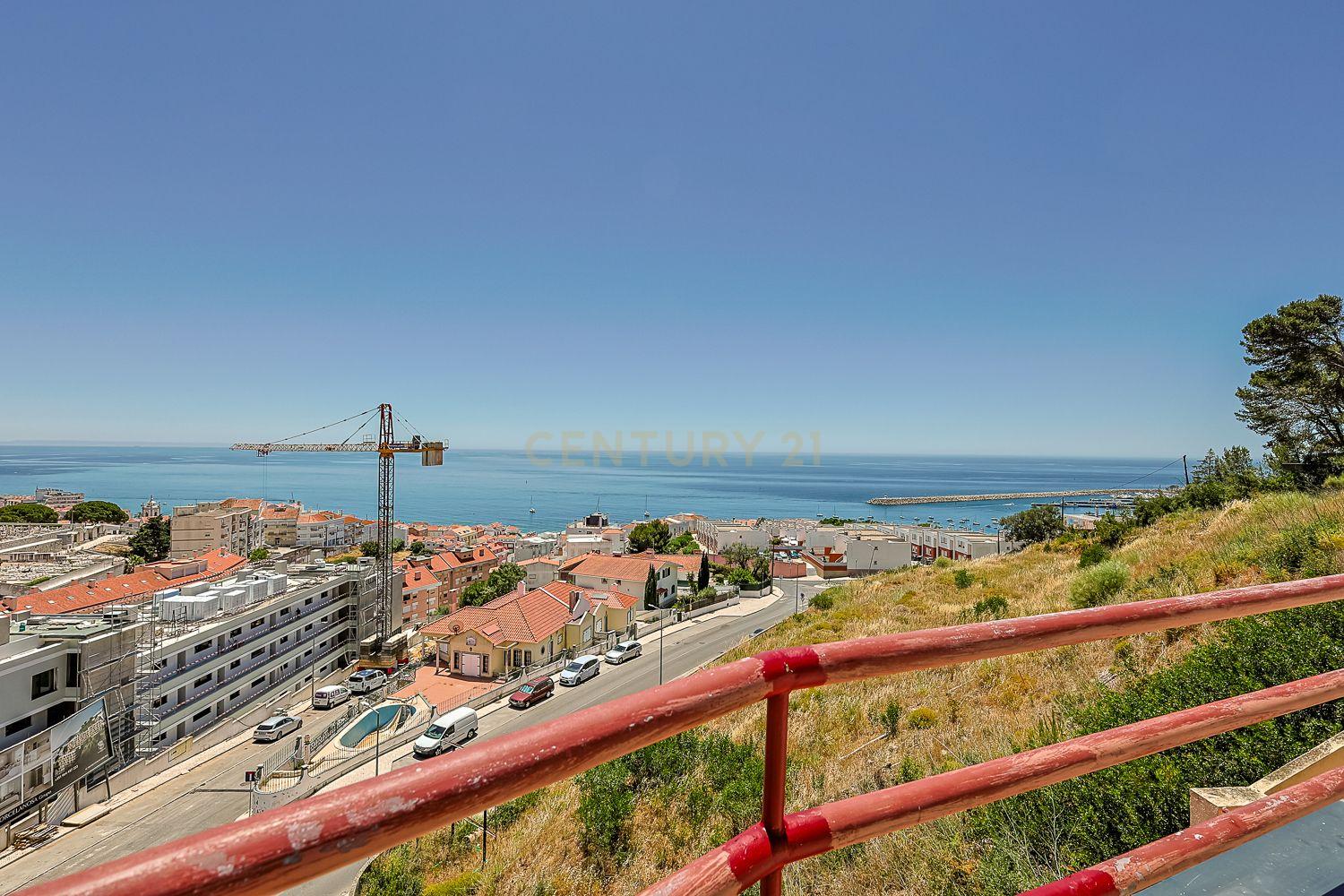 Fotografia 4 de Apartamento T1 com Vista Mar em Sesimbra, Setúbal
