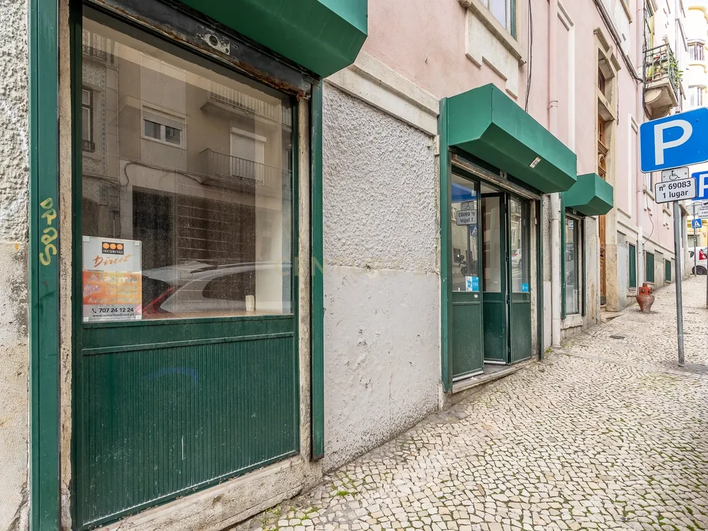 Loja/Escritório com apartamento de 150m2 com acesso a pessoas de mobilidade reduzida - Image 3