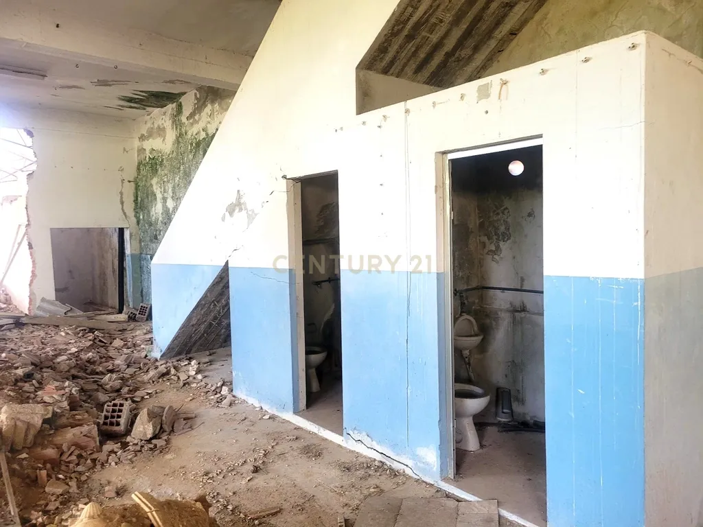 Armazém Industrial para Venda em Coz, Alcobaça com 2.300m² - Image 9