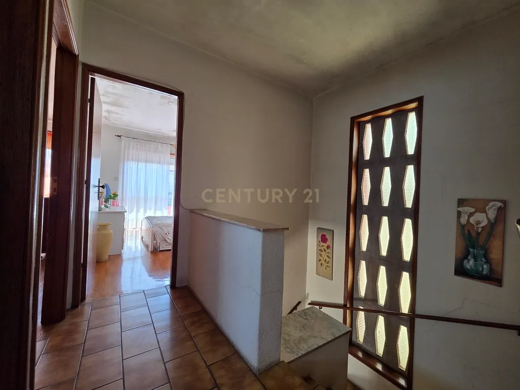 MORADIA T4 | JARDIM | GARAGEM | ANEXO | 4 FRENTES | RC E 1 ANDAR | VALONGO - Image 13