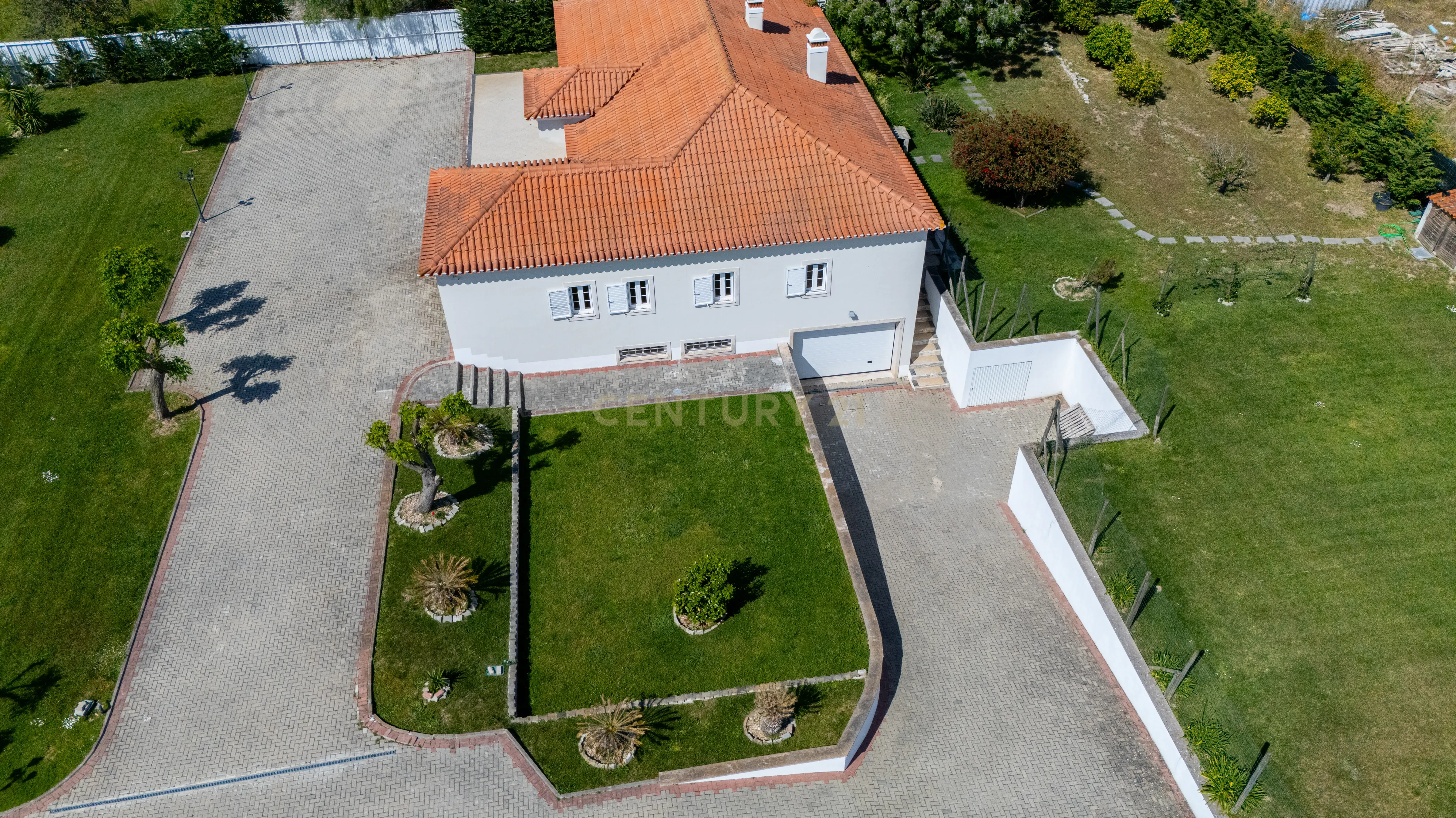 Moradia Térrea T4 na Moita com 3470m2 de Terreno - Image 20