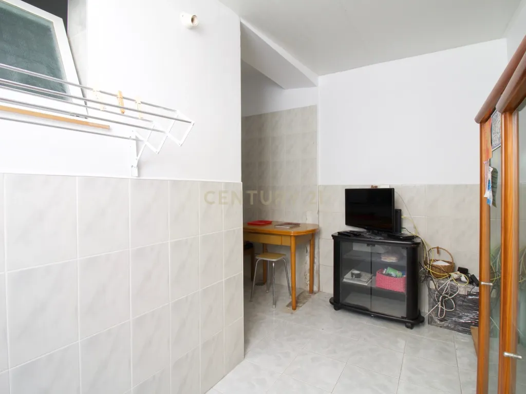 Apartamento T1 centro de Almada - Image 24