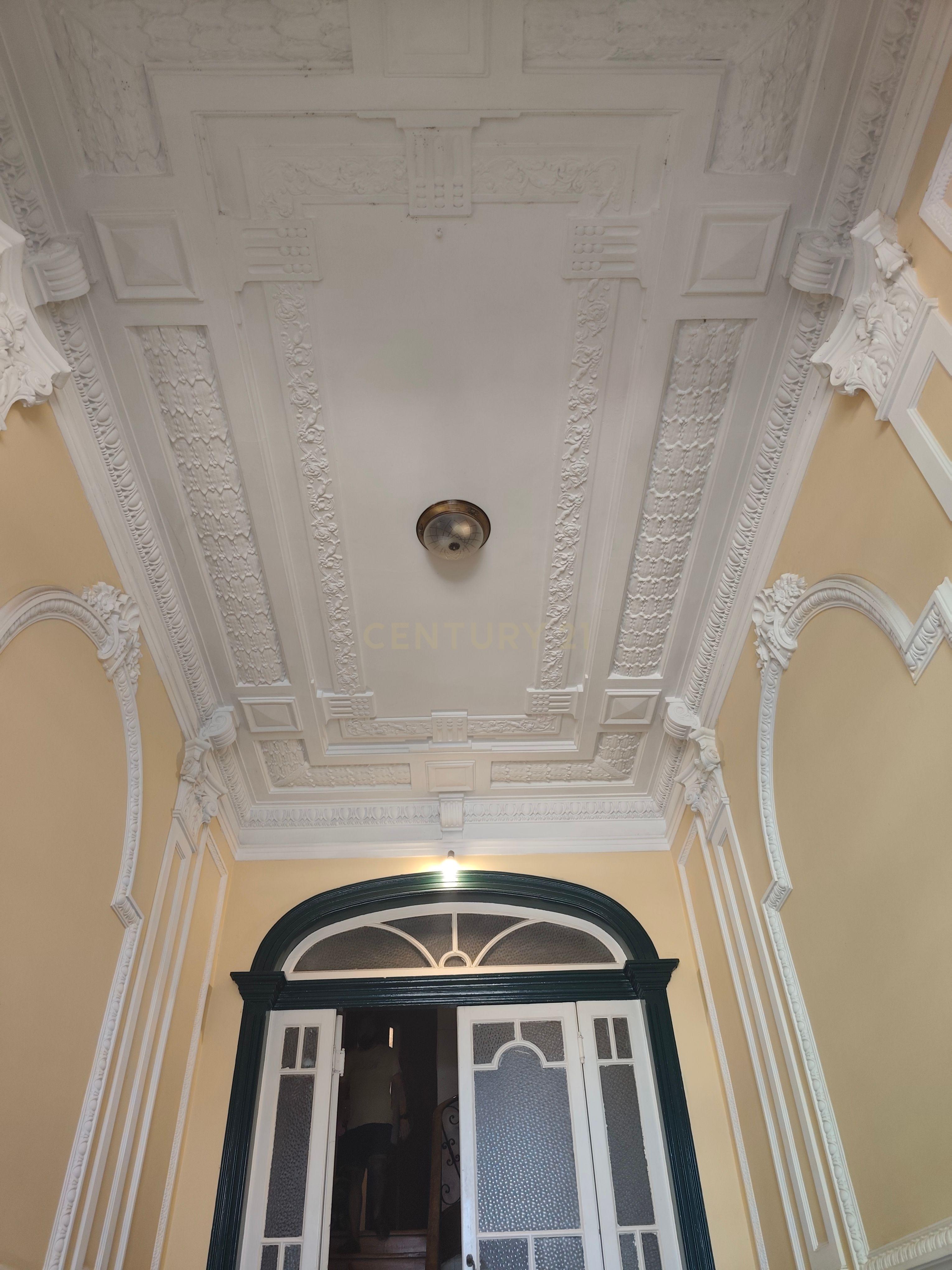 Fotografia 4 de Espectacular apartamento renovado mantendo fielmente os traços originais em Santo António, Lisboa