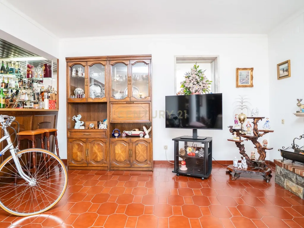 Casa T3 com Jardim e Vista para a Montanha em Cadaval, Lisboa - Image 18