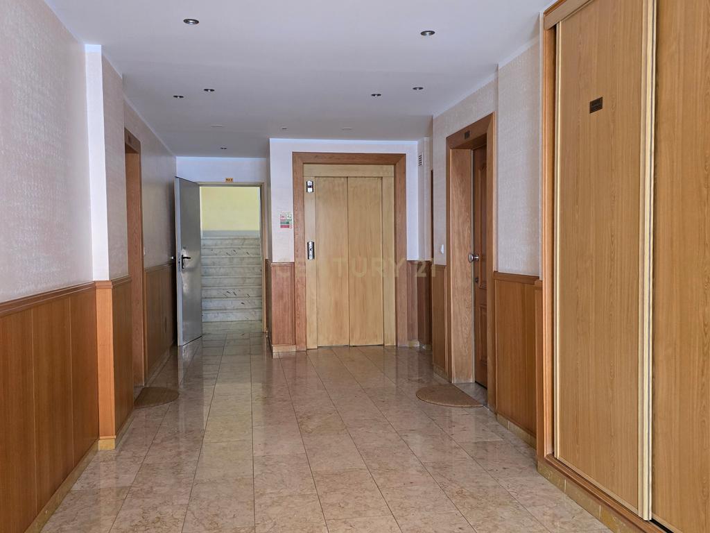 T2 com Box para arrendamento em Porto Salvo, Oeiras - Image 19