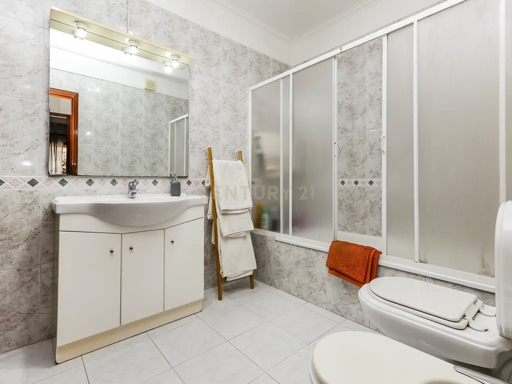 UMA CASA DE SONHO - T4 em Queluz - Image 20