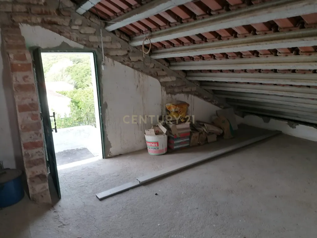 Moradia Térrea T3 com quintal e sótão, Guadalupe, Évora - Image 42