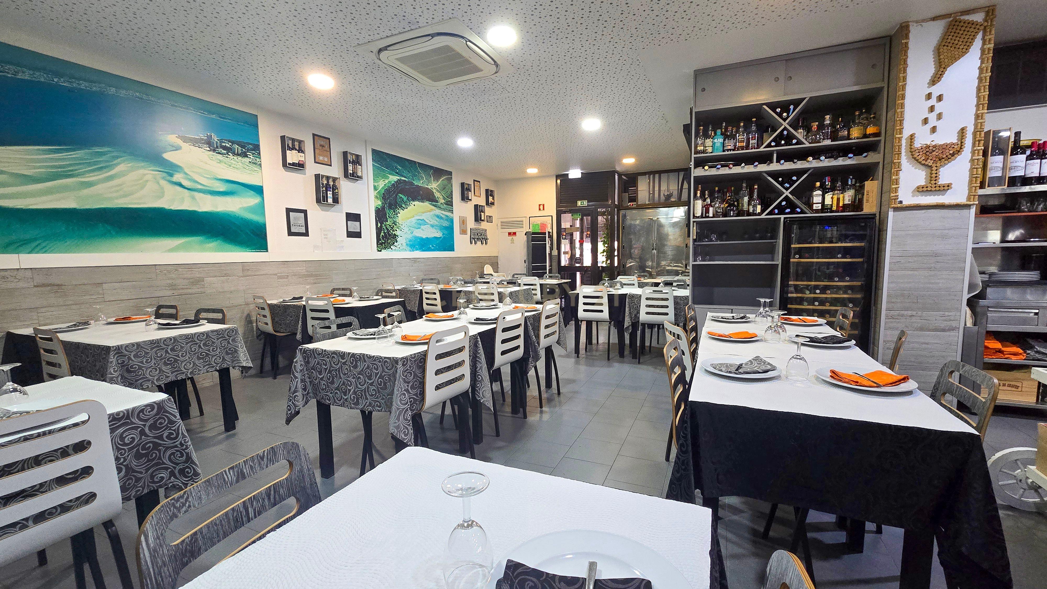 Fotografia 3 de Oportunidade de Negócio – Restaurante / Churrasqueira em Pleno Funcionamento em L. A. Velha