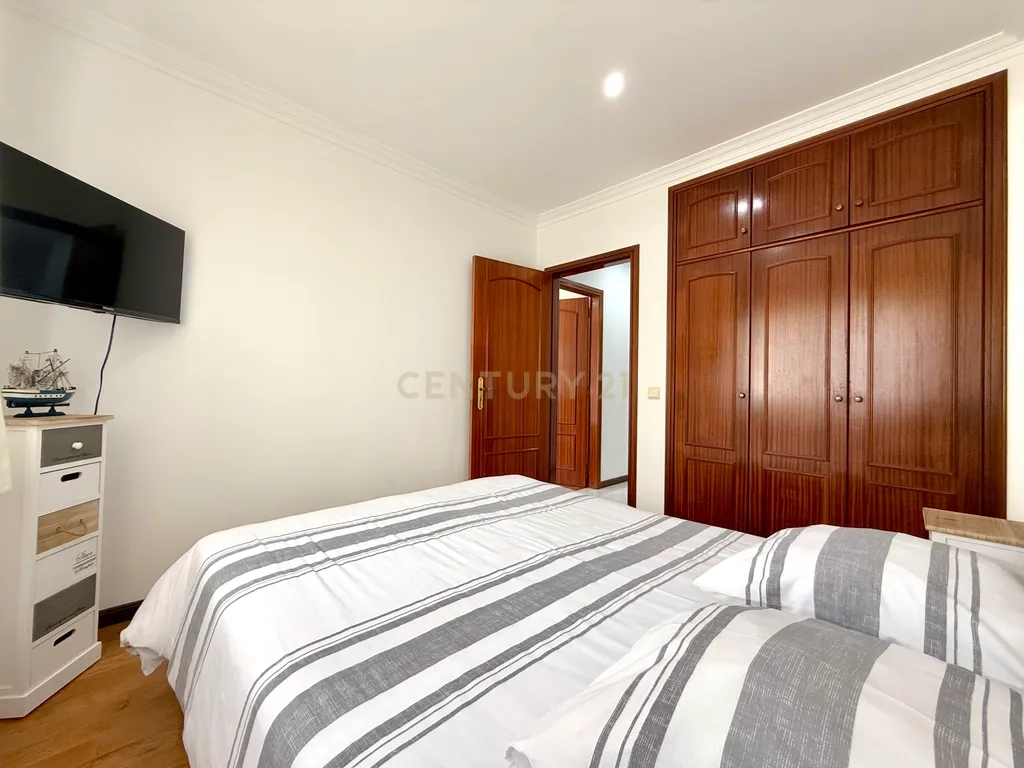 Apartamento T3 Apulia com piscina (Negociável) - Image 32