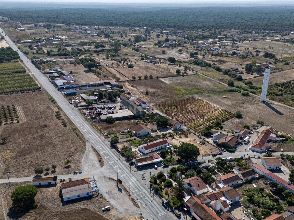 Moradia T2 parcialmente remodelada em Pegões. - Image 30