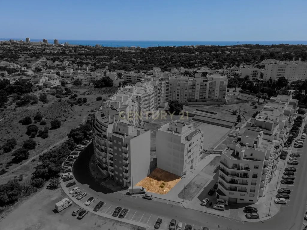 Investimento Imobiliário, Lote Urbano para Empreendimento Residencial em Portimão - Image 3