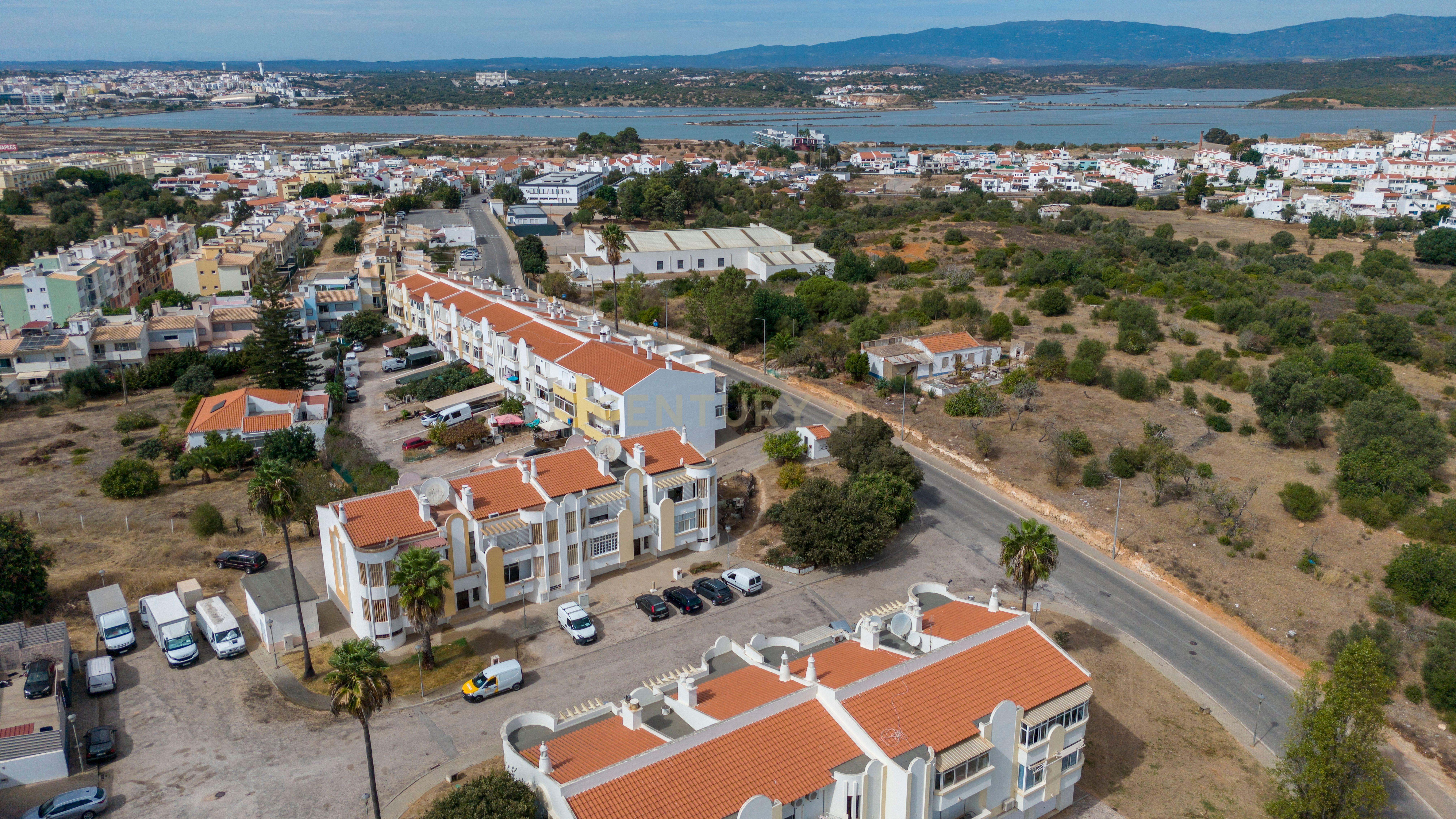 Apartamento T2 à venda em Estômbar e Parchal, Lagoa — foto 5