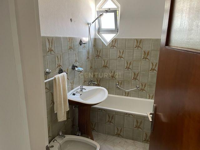 Apartamento T2 nos Olivais Sul, perto do metro e C C Olivais - Image 14