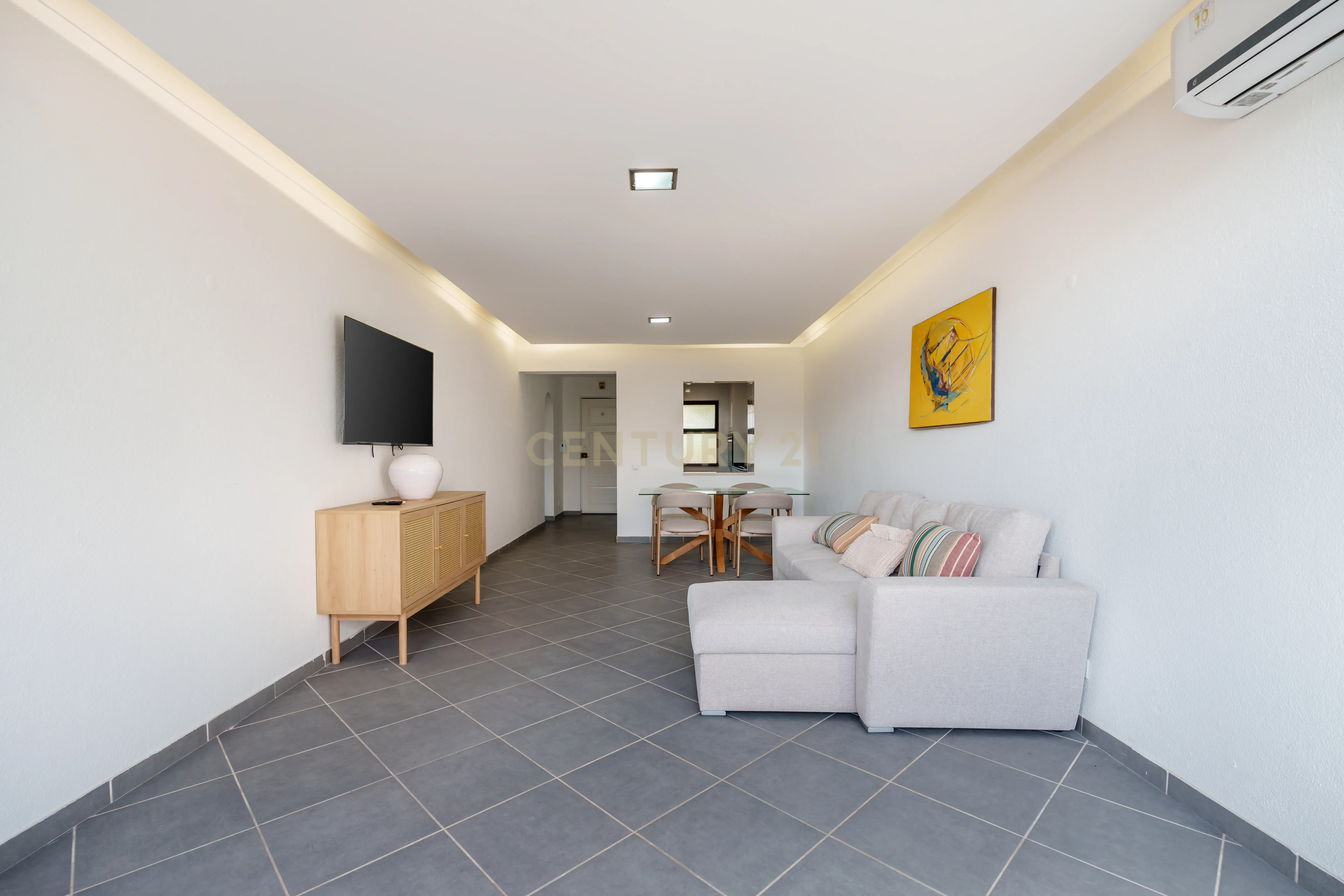 Fotografia 11 de Apartamento T1 remodelado com piscina (Chave na Mão). Areias S. João , Albufeira
