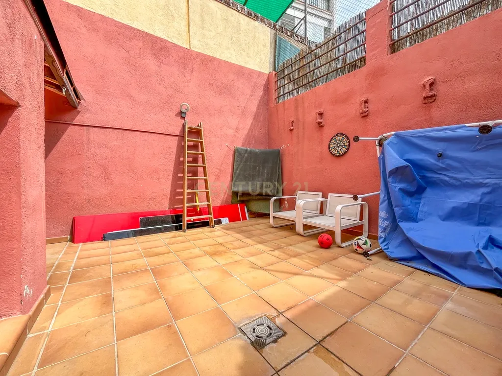 Apartamento T2 com Terraço em Mataró, Barcelona - Image 31
