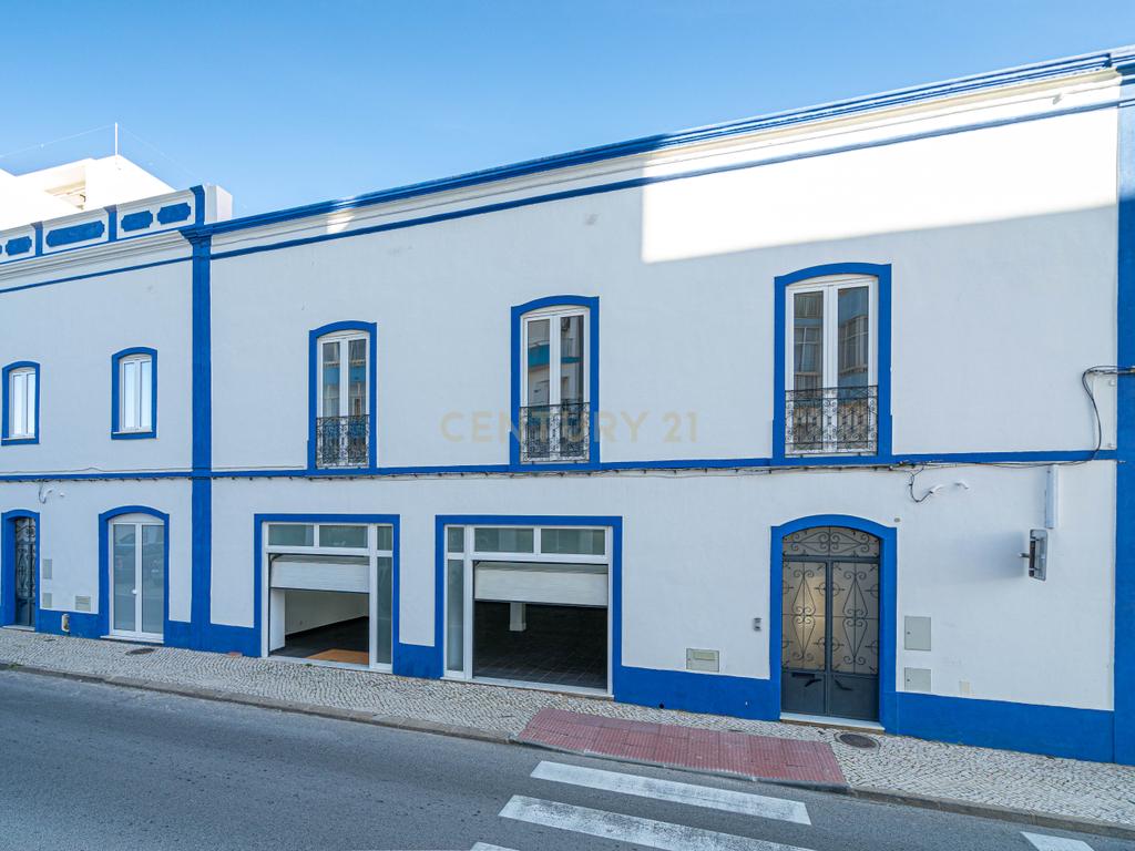 CASA PONTE VELHA – 2 CASAS TOTALMENTE RENOVADAS COM GRANDES JARDINS E VISTAS PANORÂMICAS - Image 5