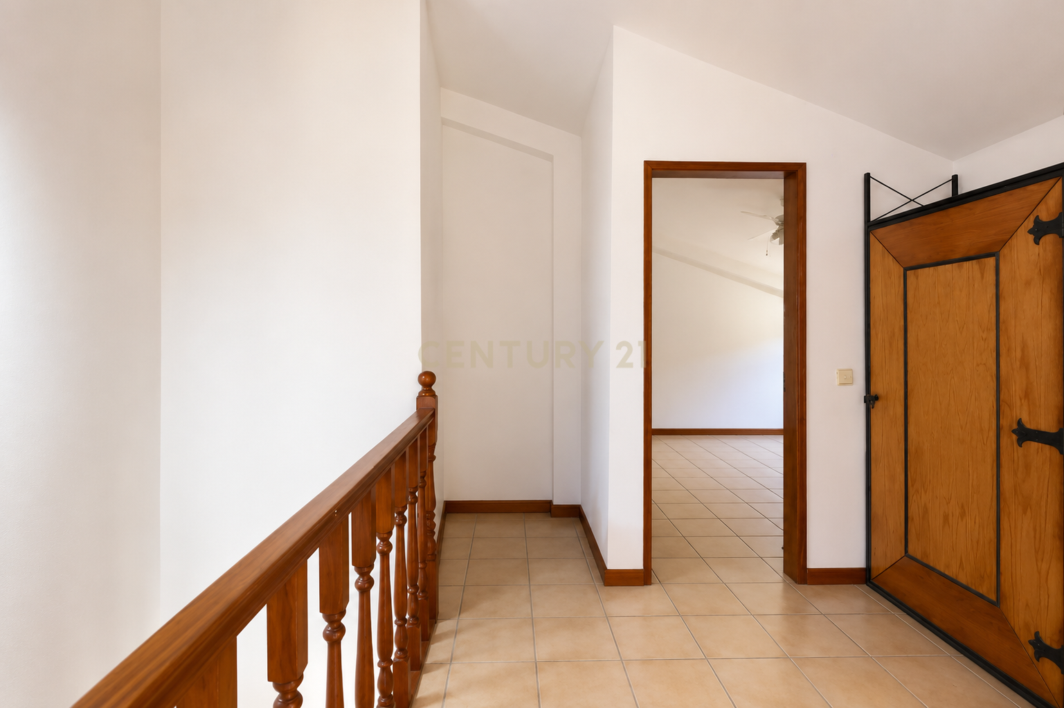 Fotografia 12 de T5 ou T2+3 Duplex: Habitação Própria ou Investimento