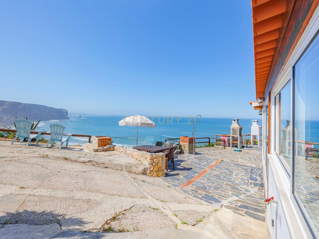 Oportunidade Única com Vista Mar na Praia da Arrifana (Aljezur) - Image 2