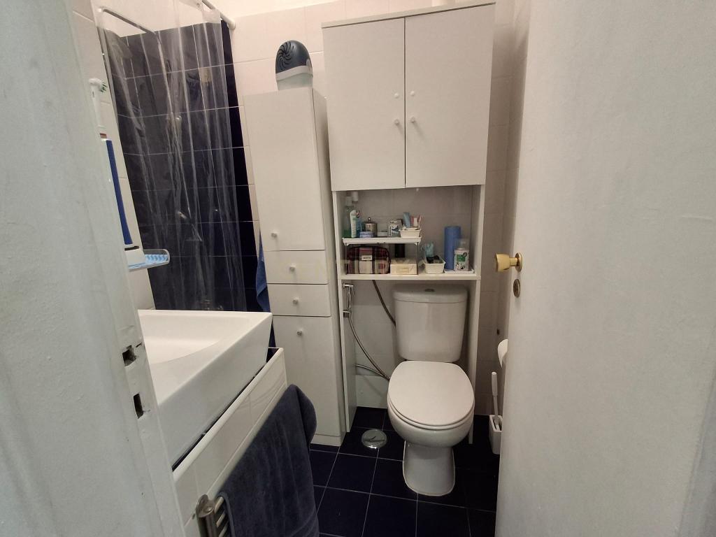 Apartamento Renovado em Seixal, Ideal para o Seu Novo Lar - Image 12