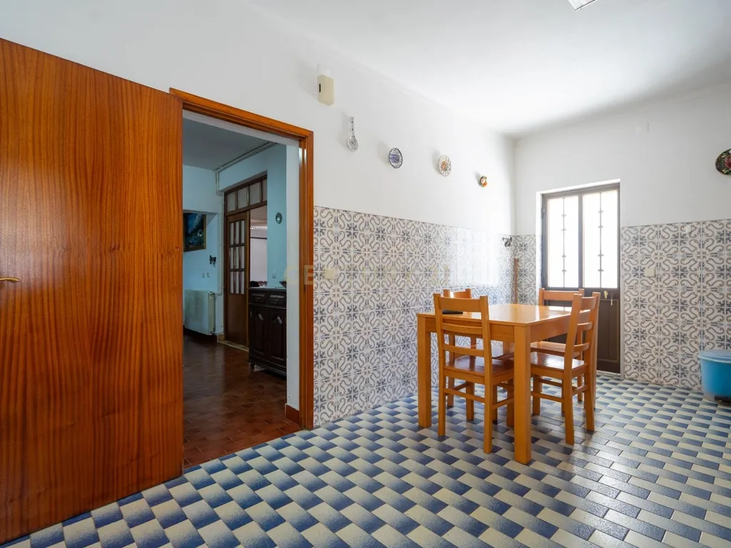 Moradia T3 com anexos e garagem para 3 carros – Canedo, Pampilhosa - Image 30