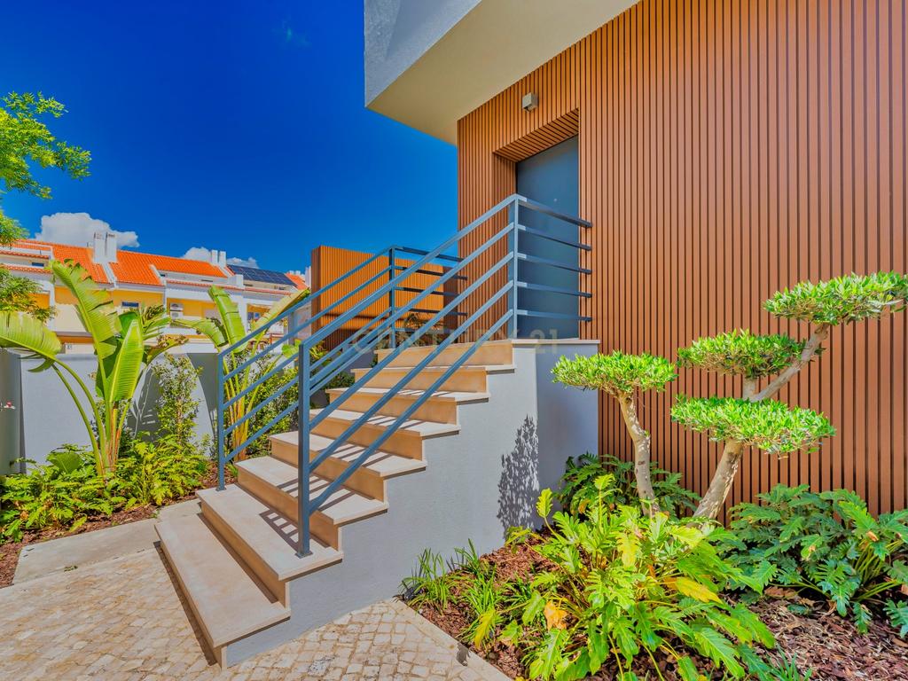 Lagoon Villas - Moradia T4 com o melhor Rooftop de Alcochete - Image 11