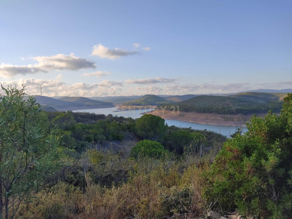 Terreno de 23 Hectares, junto à Barragem da Bravura. - Image 2
