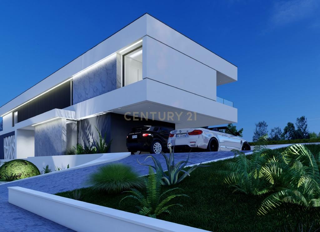 Luxuosa e Elegante Moradia Contemporânea em Vila Alegre - Image 9