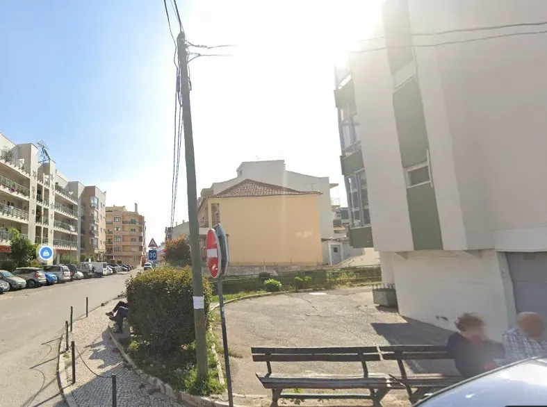 T2 em Vialonga – Oportunidade Imperdível na Periferia de Lisboa - Image 4