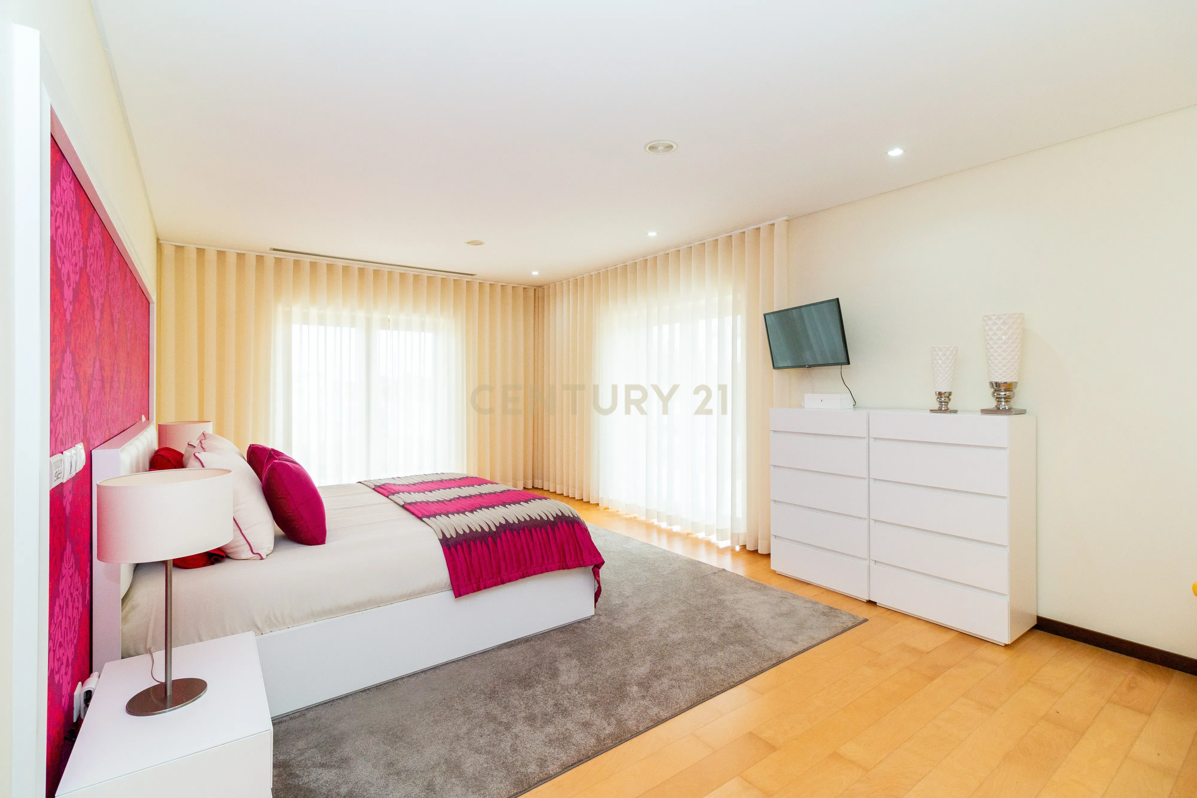 Excelente Moradia T5 terrea - Image 30