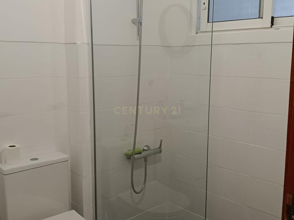 Apartamento na Rua Sebastião da Gama, Barreiro - Image 12