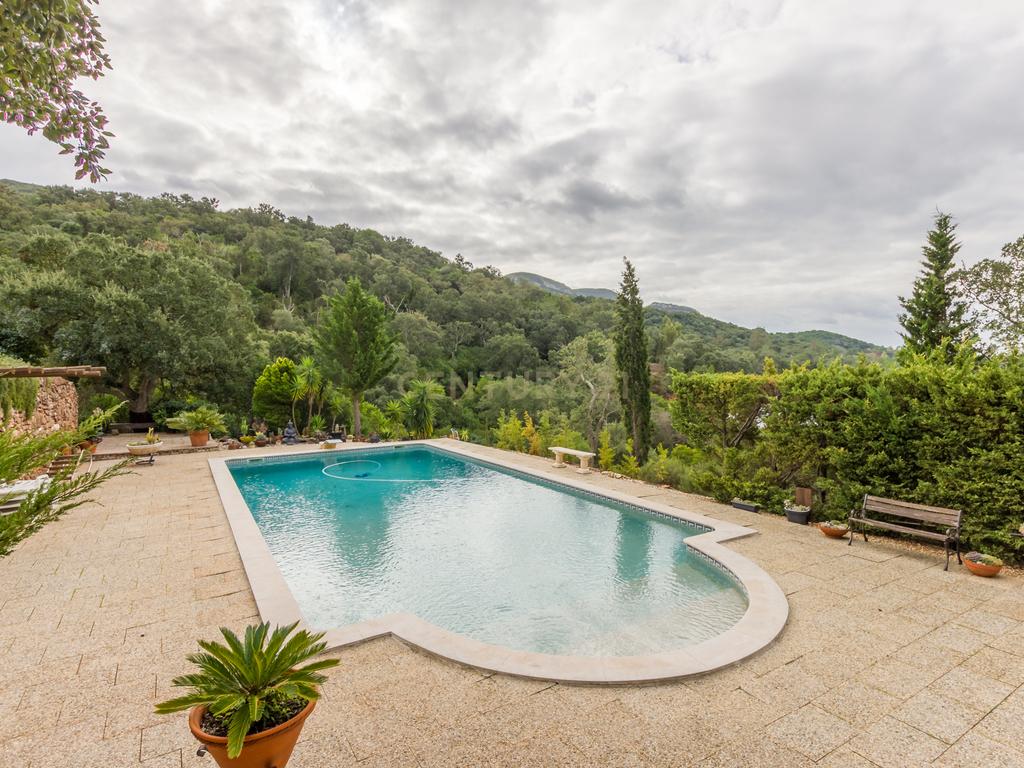 Quinta de Luxo na Serra da Arrábida – Um Refúgio Exclusivo no Coração da Natureza - Image 13