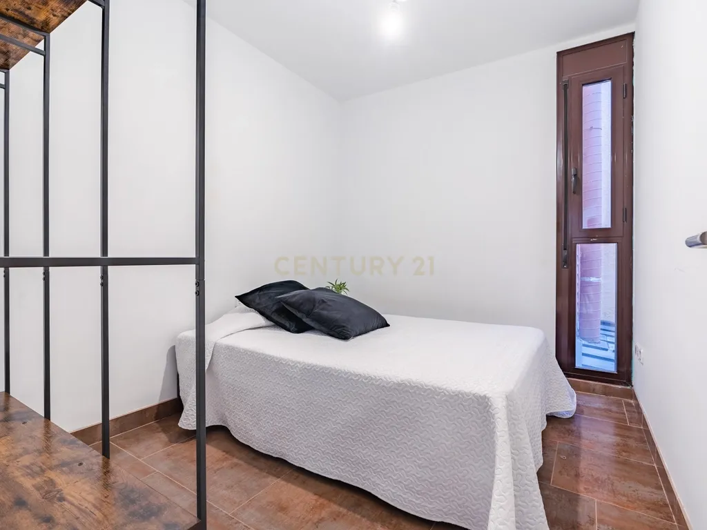 Apartamento amplo de 3 quartos no coração de Vendrell - Image 18