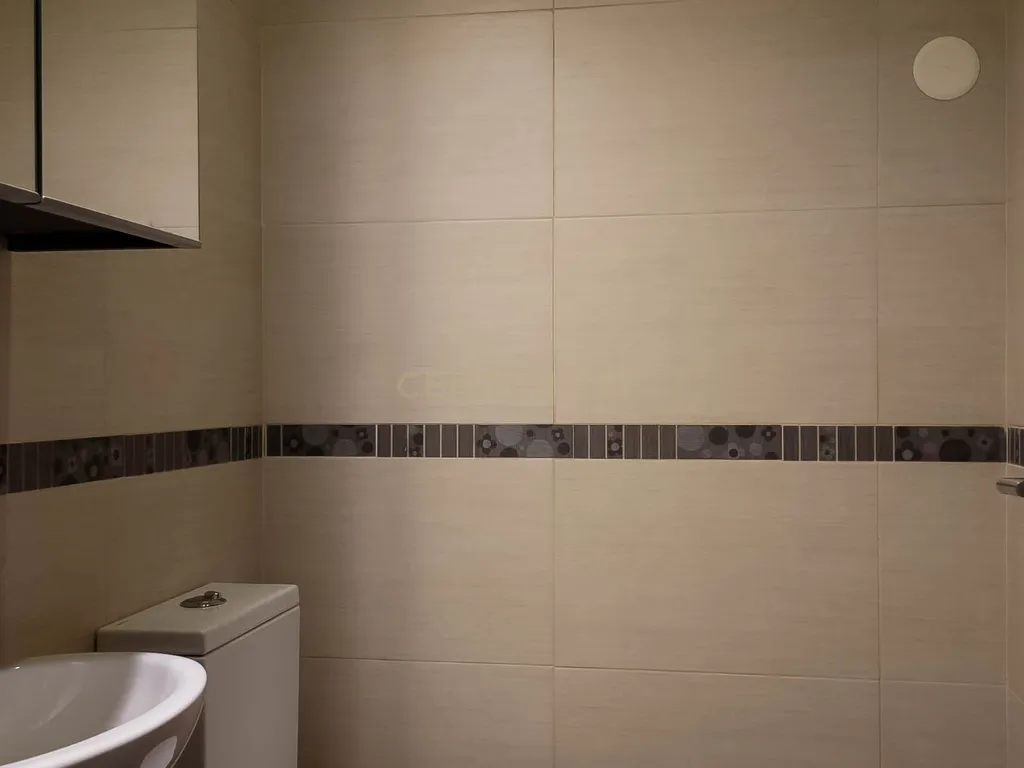 Apartamento T3 renovado - Av. Fernão Magalhães - 400m metro Campo 24 de Agosto - Image 16