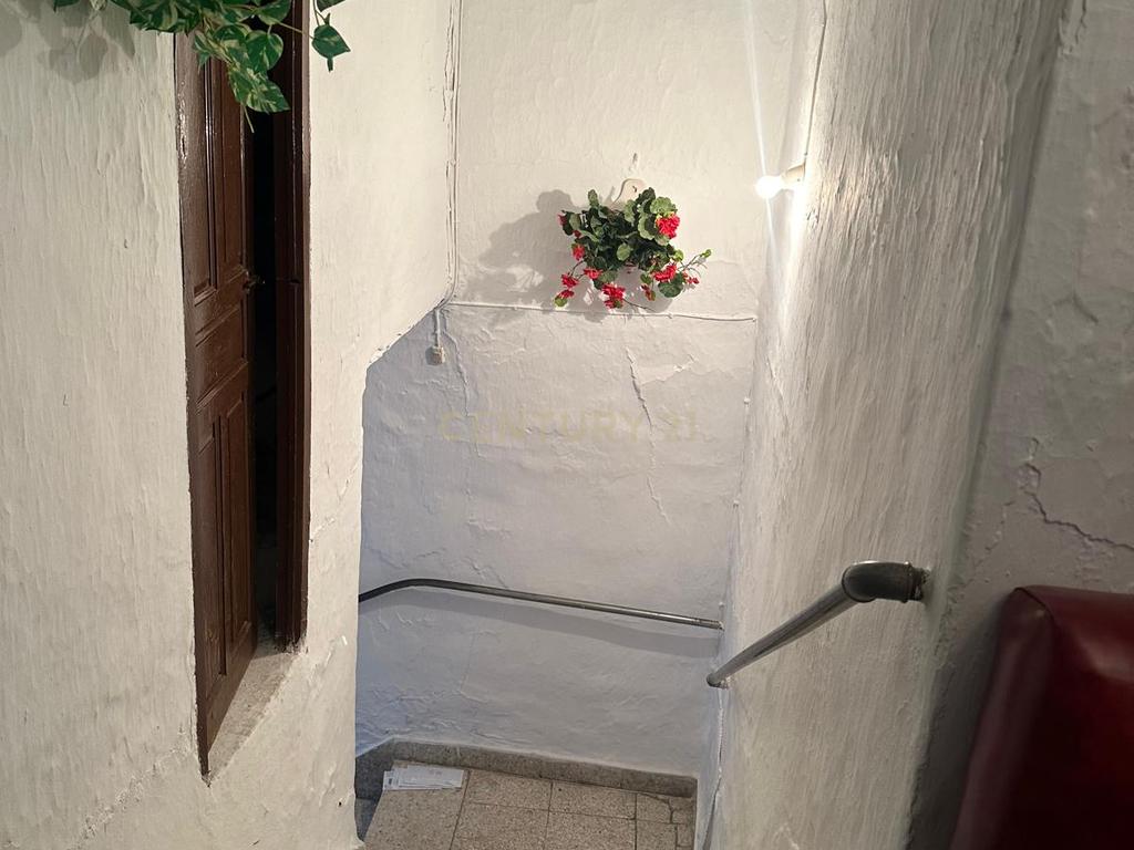 undefined - Image 2