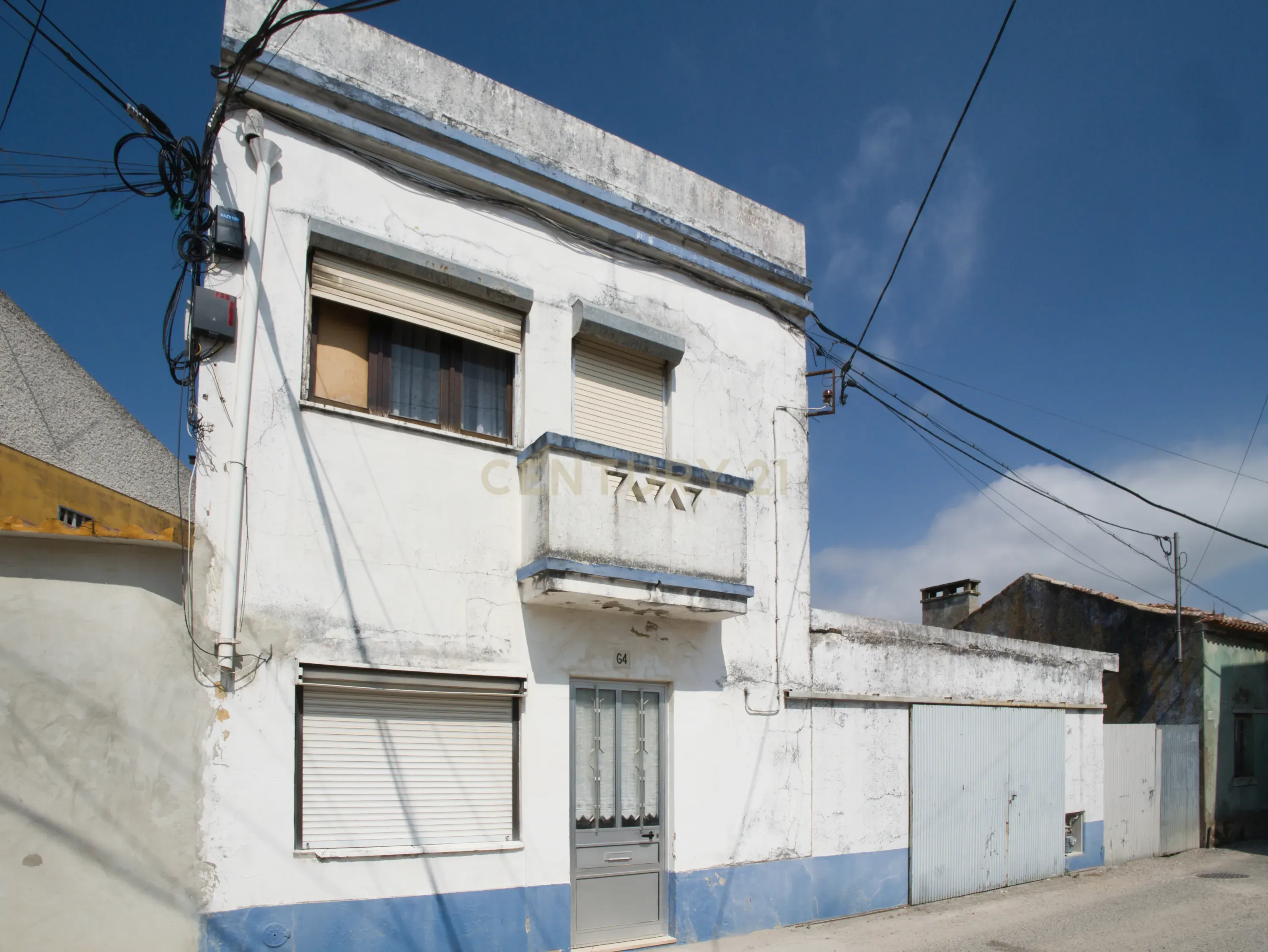 Fotografia 3 de Moradia T3 situada no centro da vila de Valado de Frades apenas a 5km da Nazare