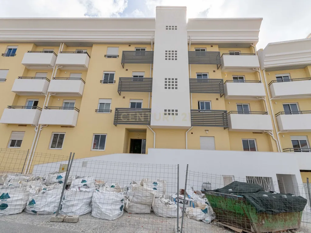 Apartamento Novo T2, com varandas, garagem e arrecadação em Mafra - Image 20