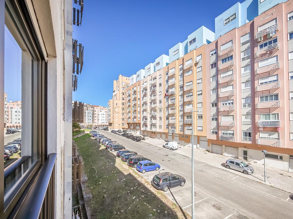 Apartamento T3 em Rinchoa/ Rio de Mouro - Image 28