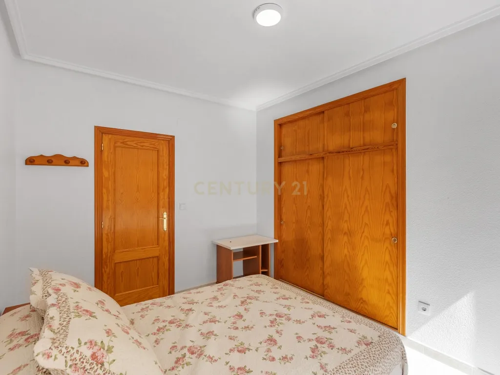 Apartamento com terraço e vista mar a apenas 80 metros da praia de La Mata - Image 18