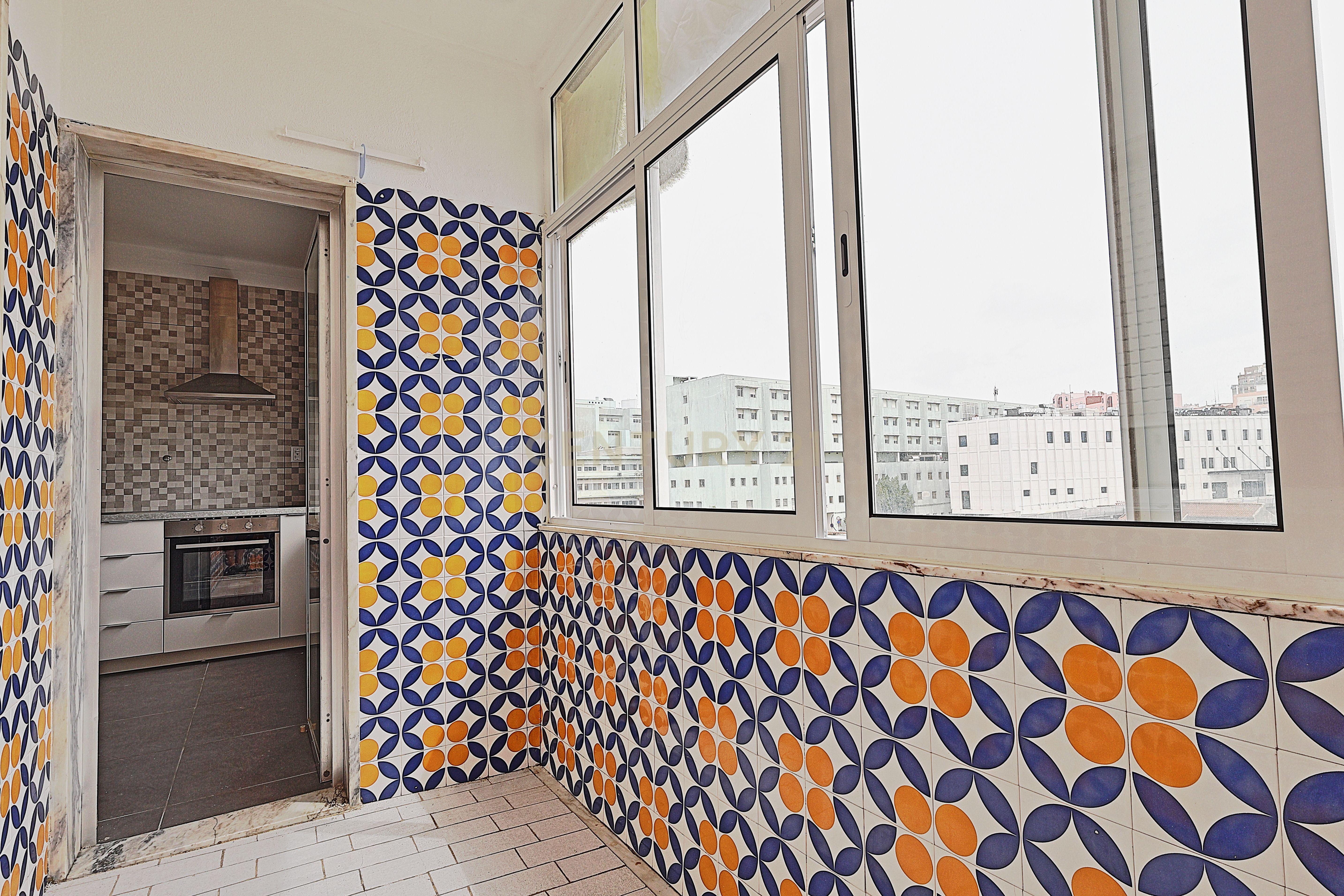 Fotografia 11 de T2 Remodelado com Elevador | 86 m² | Aranguês – Setúbal