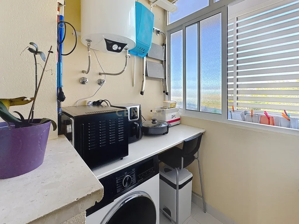Apartamento com Vista Mar em Benalmádena, Málaga - Image 22