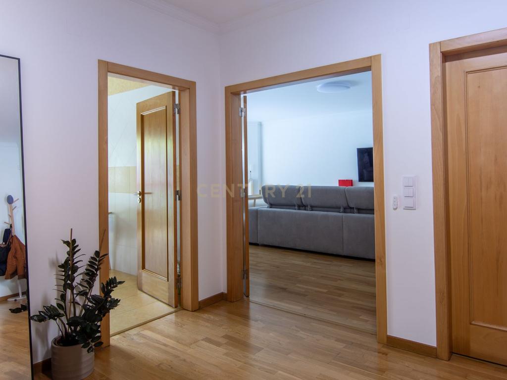 Apartamento T1 em Condomínio Privado | Algueirão - Mem-Martins - Image 2