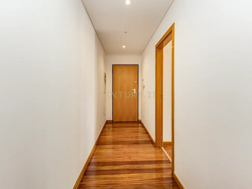 Apartamento T3 ( 2+1 ) Avenidas Novas ( Bairro do Rêgo), Lisboa - Image 8