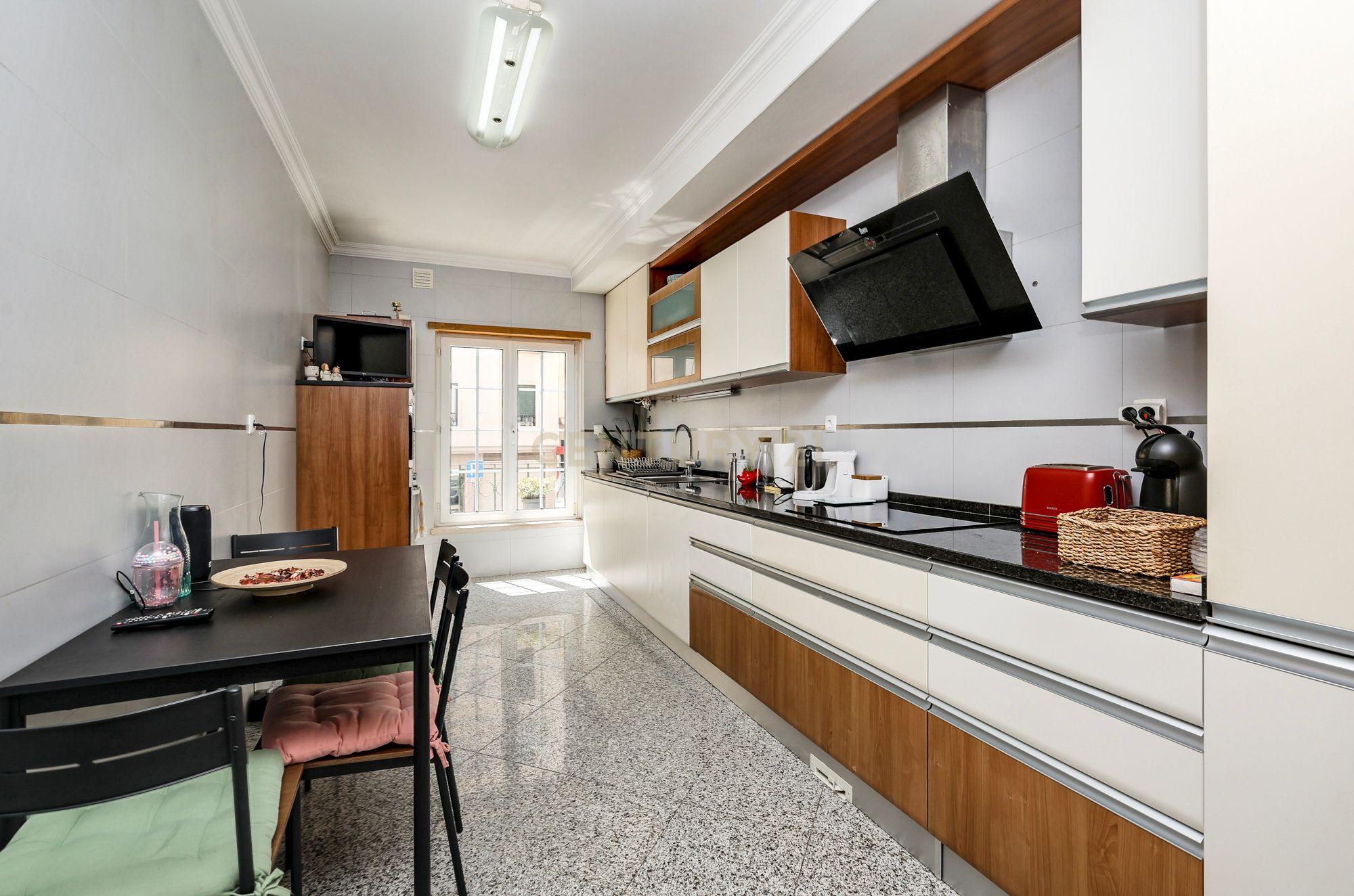 Fotografia 9 de Apartamento T2 para Arrendamento | Urbanização do Neudel, Amadora