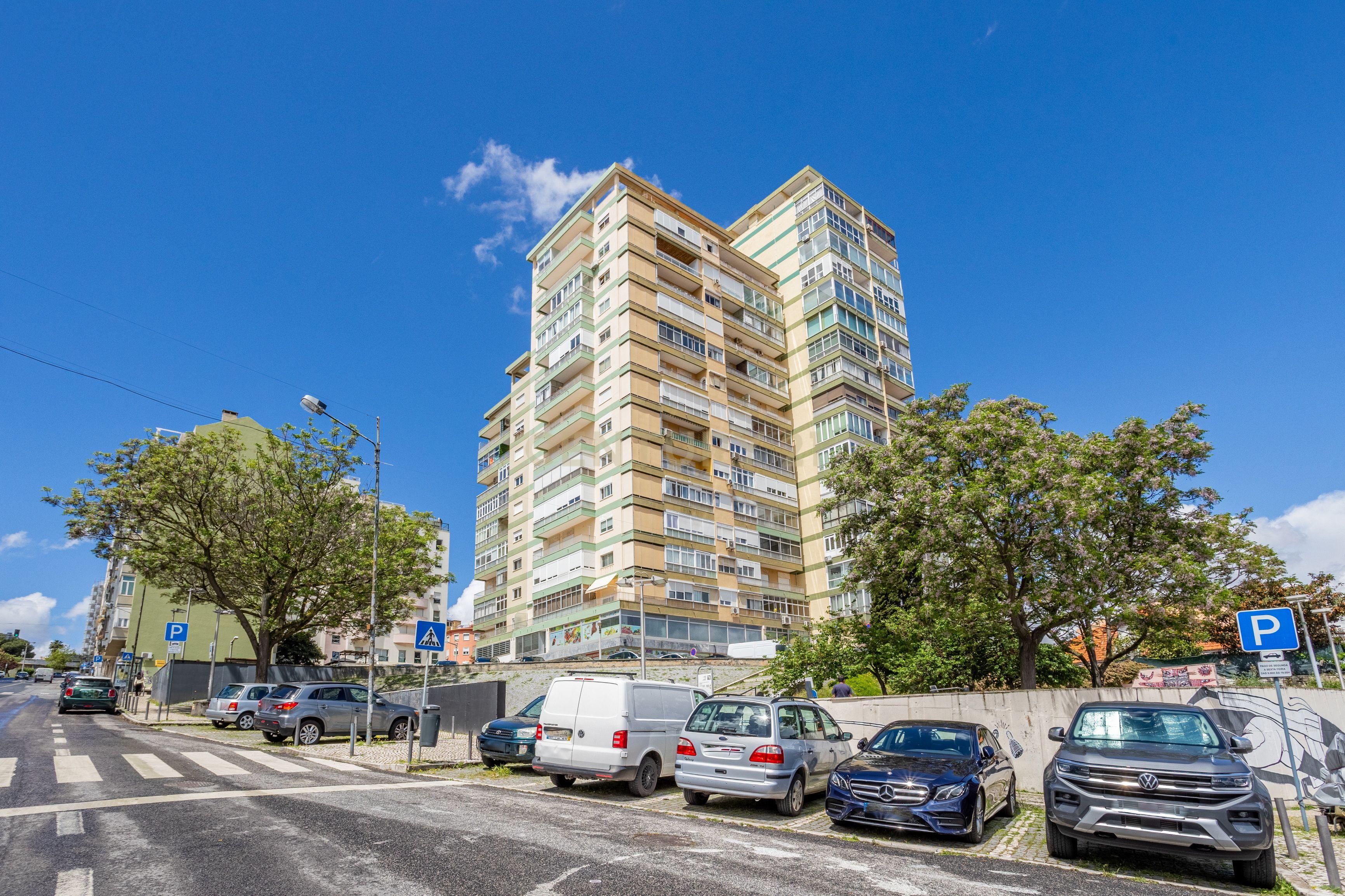 Apartamento T2 para arrendar com Vista Rio - Lisboa - Image 21